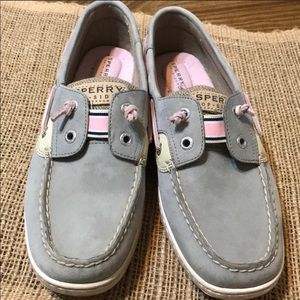 Sperry topsider boat shoes